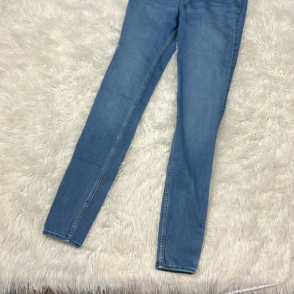 Hollister High-Rise Super Skinny Stretch Jeans - Picture 6 of 7